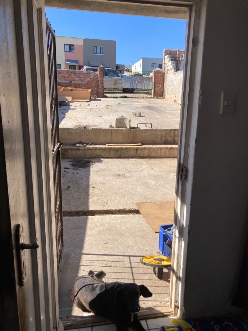 4 Bedroom Property for Sale in Algoa Park Eastern Cape